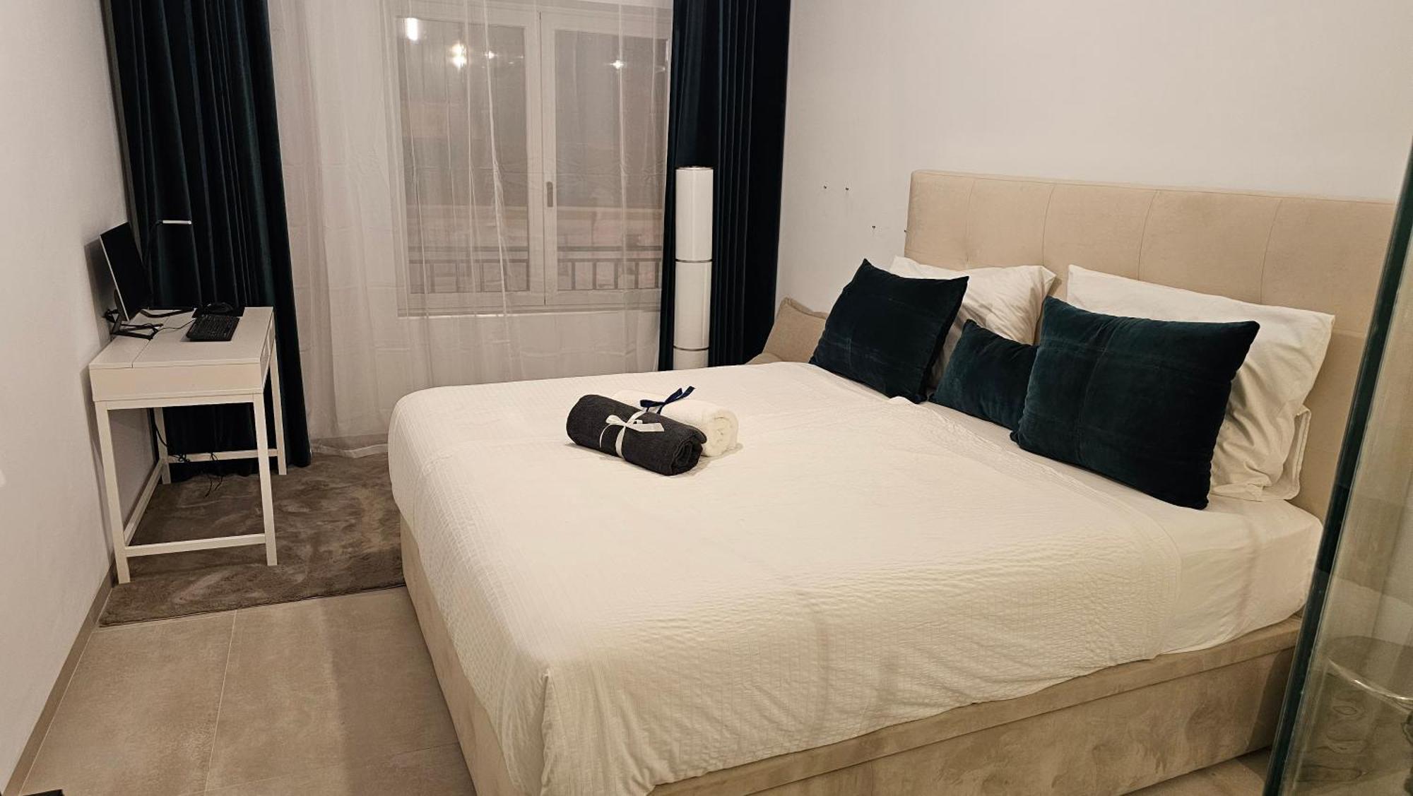 Oasis Jacuzzi Retreat Apartment Марбеля Екстериор снимка
