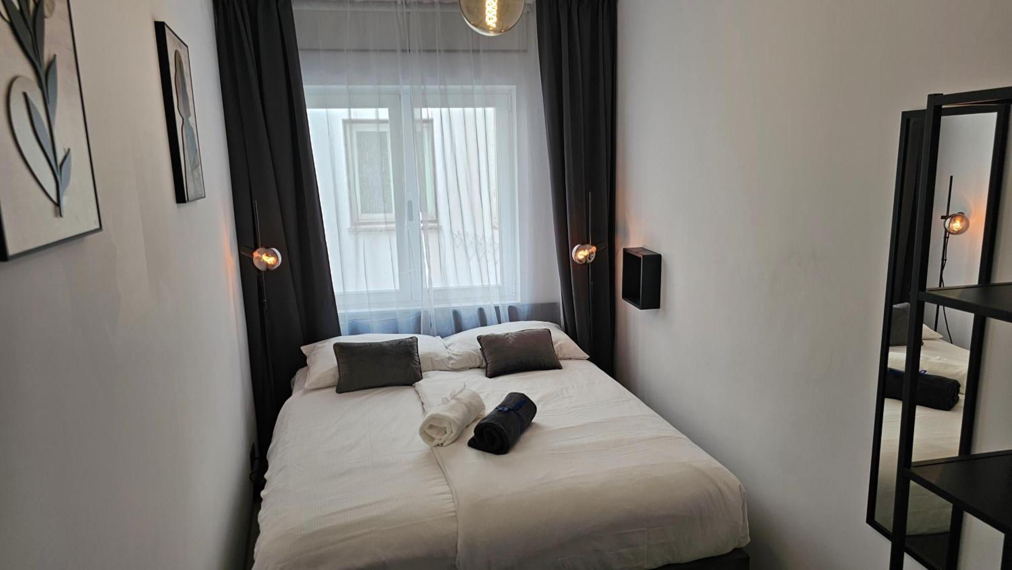 Oasis Jacuzzi Retreat Apartment Марбеля Екстериор снимка
